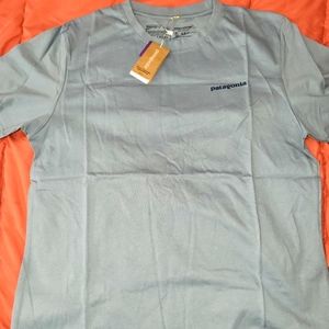 Pantagonia t shirts.